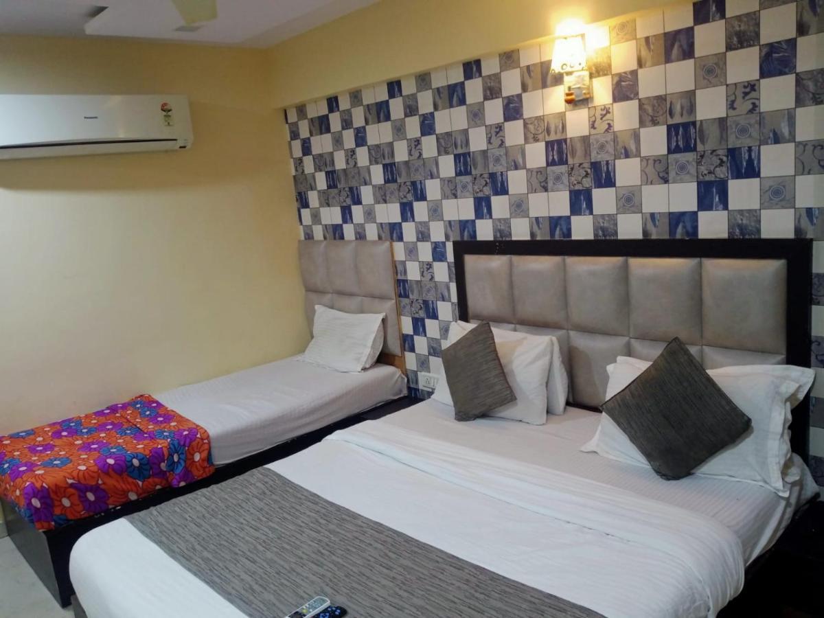 Hotel Dream Inn Αχμπανταμπάντ Εξωτερικό φωτογραφία